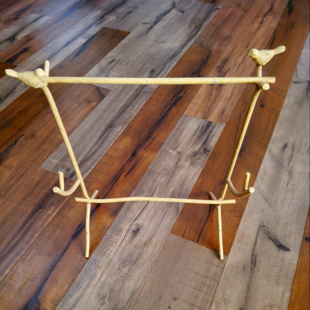 Small Magazine Rack